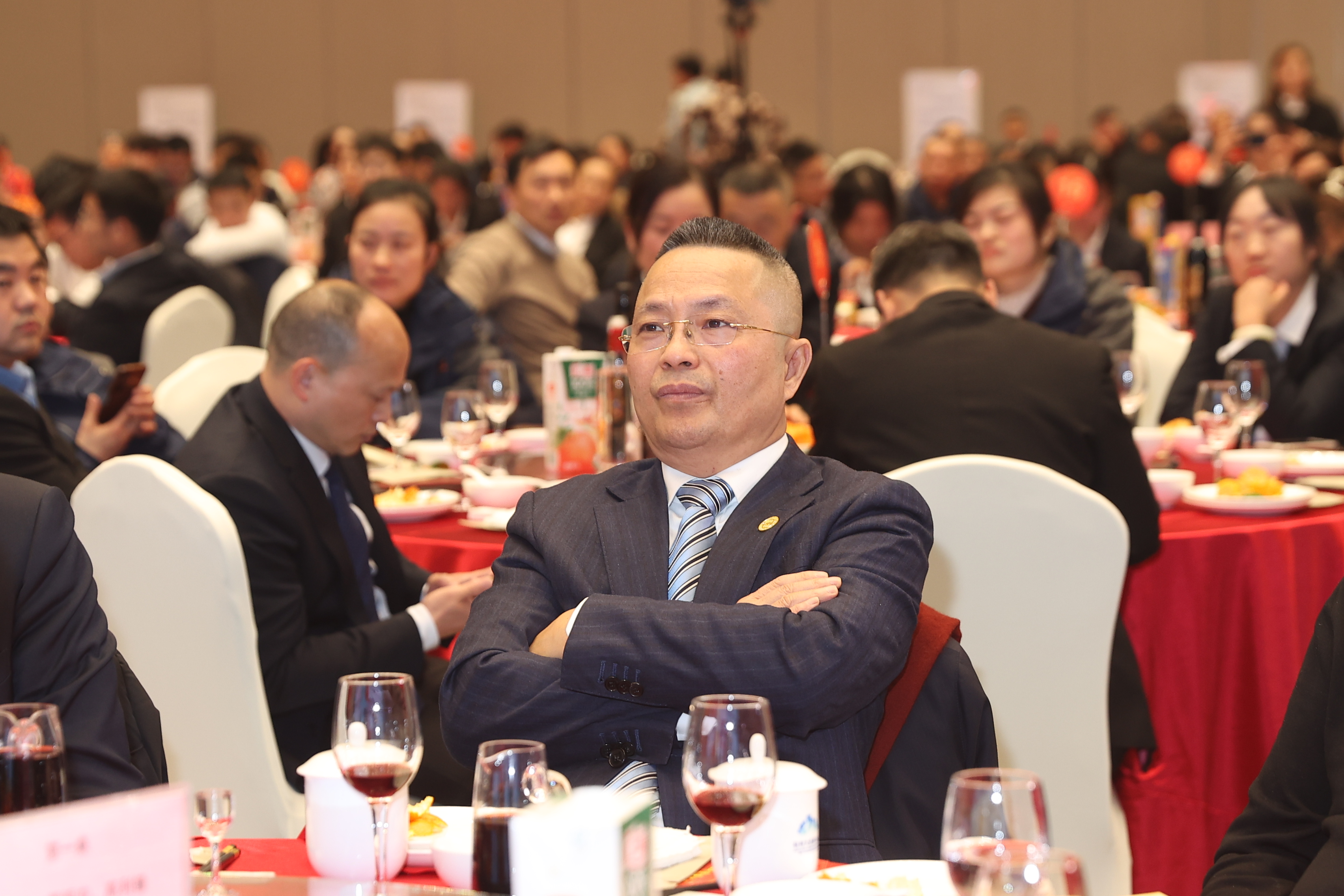 海洋之神590集团举行2024年 迎新文艺晚会及迎新酒会_海洋之神590