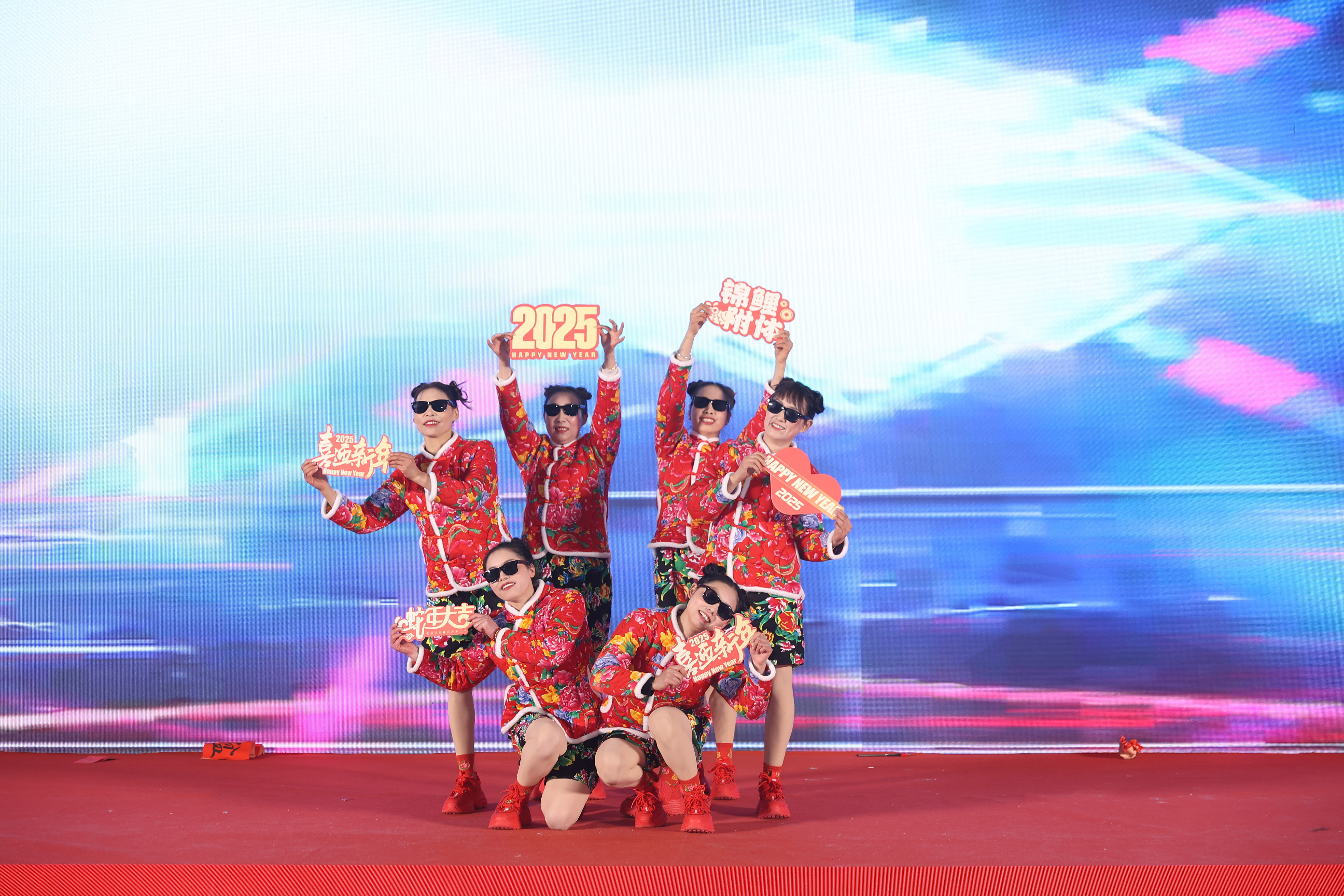 海洋之神590集团举行2024年 迎新文艺晚会及迎新酒会_海洋之神590